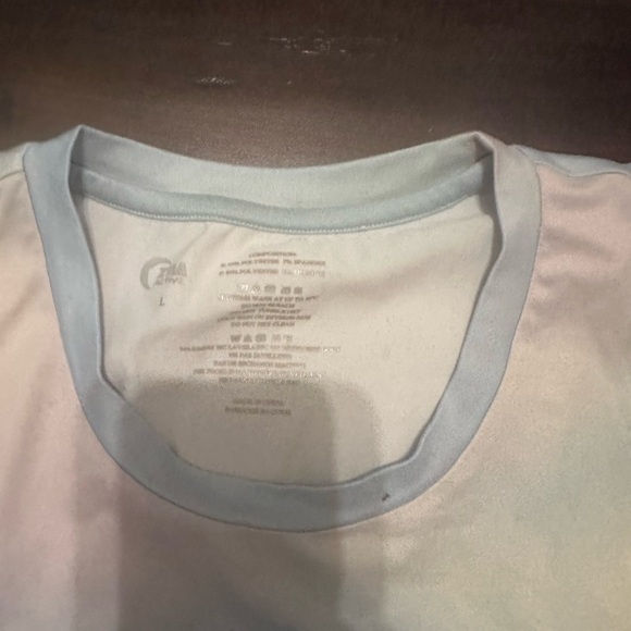 Size L Bundle of 2 Zyia Kettlebell shirts - Picture 4 of 4